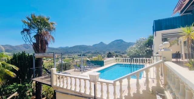 4 slaapkamer Villa te koop in Jalón / Xaló met zwembad - € 450.000 (Ref: 8842384)