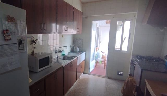 4 bedroom Apartment for sale in Dénia - € 175,000 (Ref: 8942161)