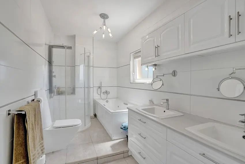 7 slaapkamer Villa te koop in Moraira met zwembad - € 1.599.000 (Ref: 9084607)