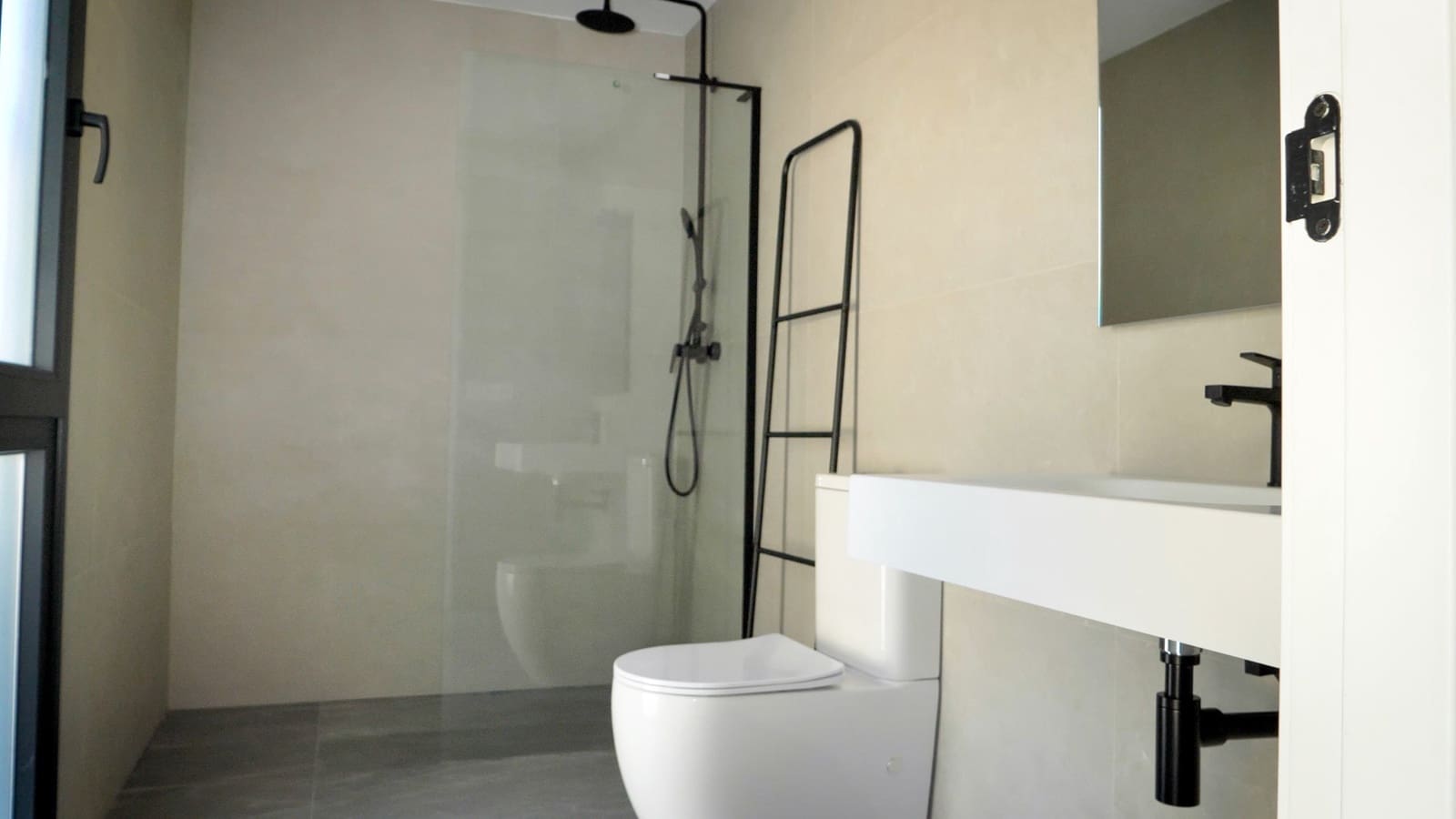 3 bedroom Villa for sale in Polop with pool - € 589,400 (Ref: 9092679)