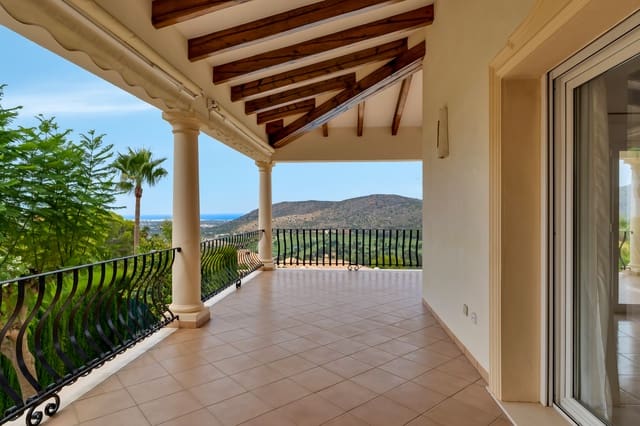 4 bedroom Villa for sale in La Sella with pool - € 995,000 (Ref: 9188848)