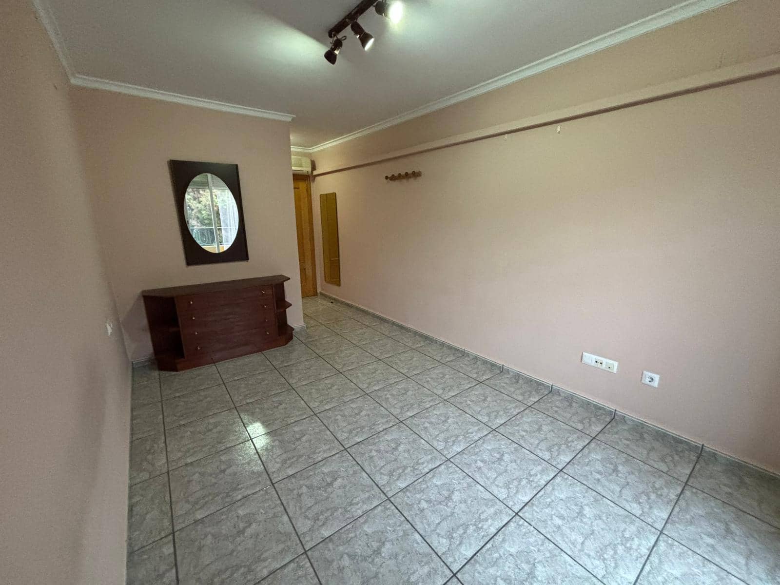 3 quarto Apartamento para arrendar em Ondara com garagem - 1 200 € (Ref: 9218990)
