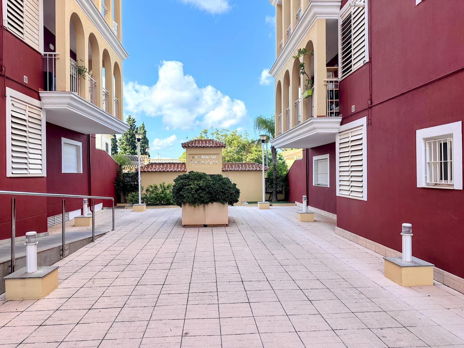 2 bedroom Apartment for sale in Pedreguer with pool - € 205,000 (Ref: 9352861)