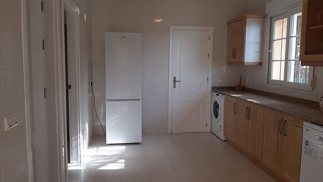 3 makuuhuone Huvila myytävänä paikassa La Manga del Mar Menor mukana uima-altaan - 780 000 € (Ref: 9374456)