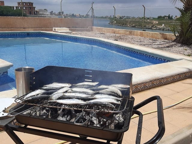 3 sovrum Villa till salu i La Manga del Mar Menor med pool - 780 000 € (Ref: 9374456)