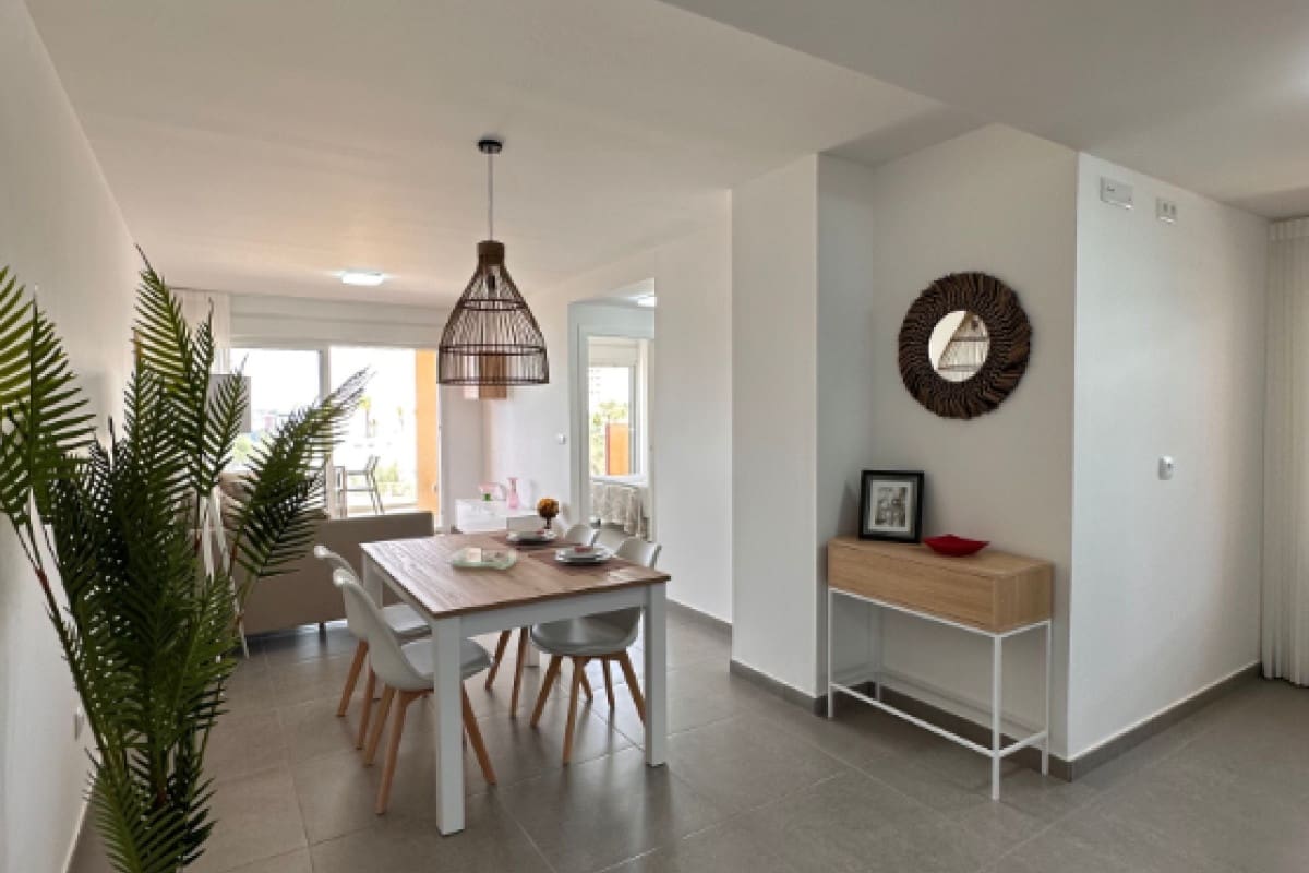 2 chambre Appartement à vendre à La Manga del Mar Menor avec piscine - 213 259 € (Ref: 9374484)