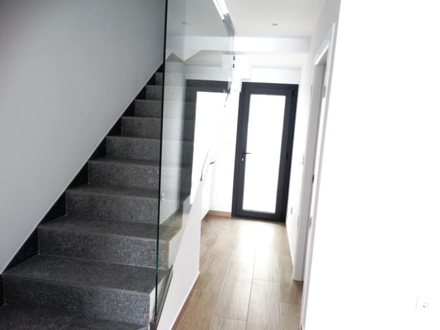 3 sypialnia Dom na sprzedaż w San Javier z basenem - 425 000 € (Ref: 9374528)