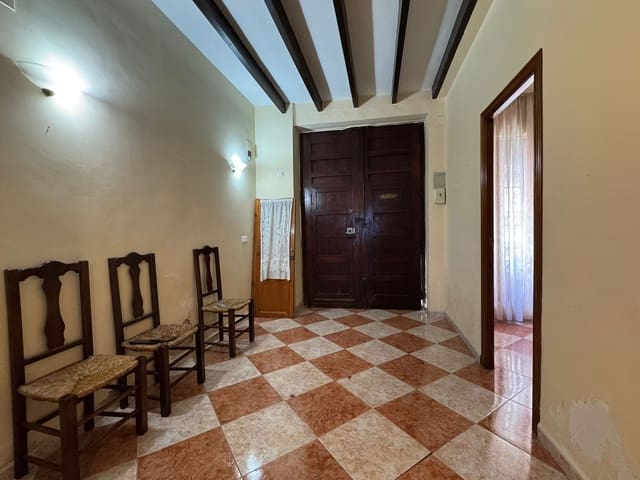 6 bedroom Townhouse for sale in Ondara - € 199,000 (Ref: 9401813)