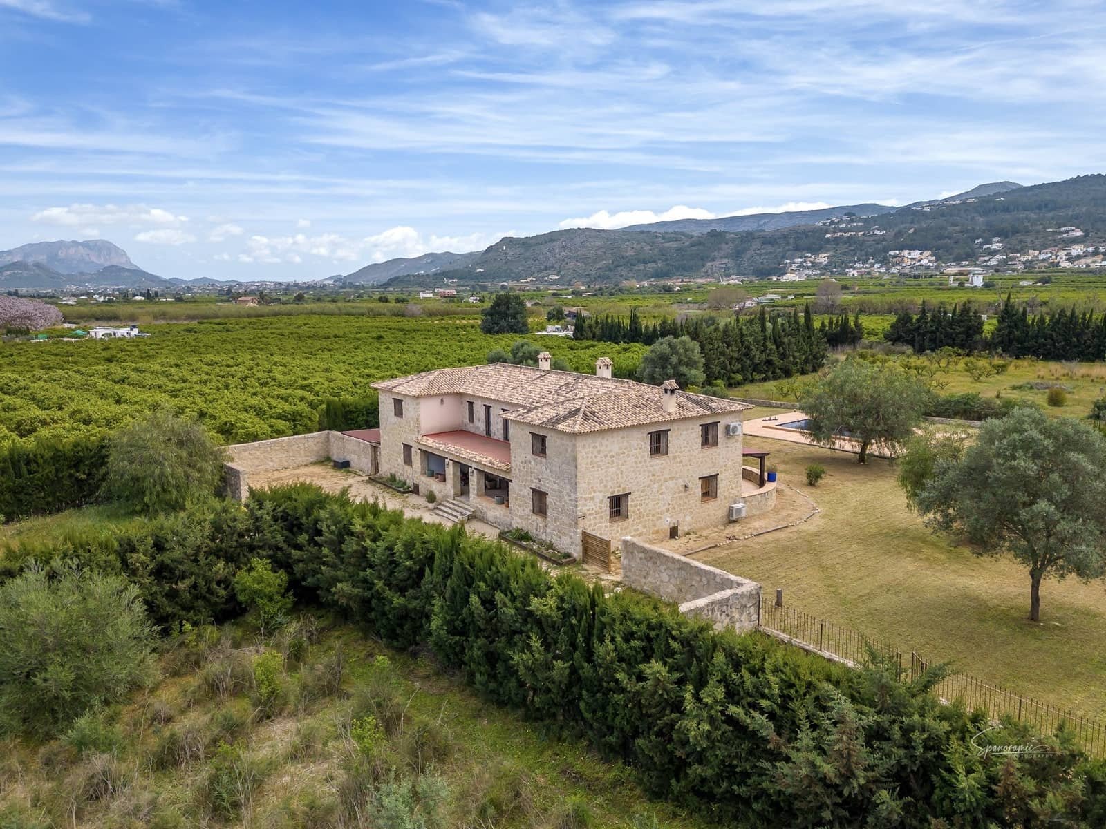 5 soveværelse Finca/Landehus til salg i Benidoleig med swimmingpool - € 1.495.000 (Ref: 9415073)