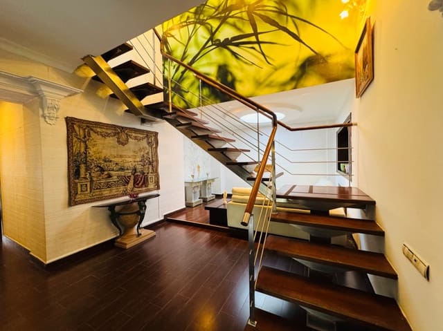 7 quarto Moradia para venda em Dénia com piscina - 1 850 000 € (Ref: 9460765)