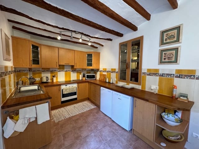 4 bedroom Townhouse for sale in Tormos - € 227,000 (Ref: 9460766)