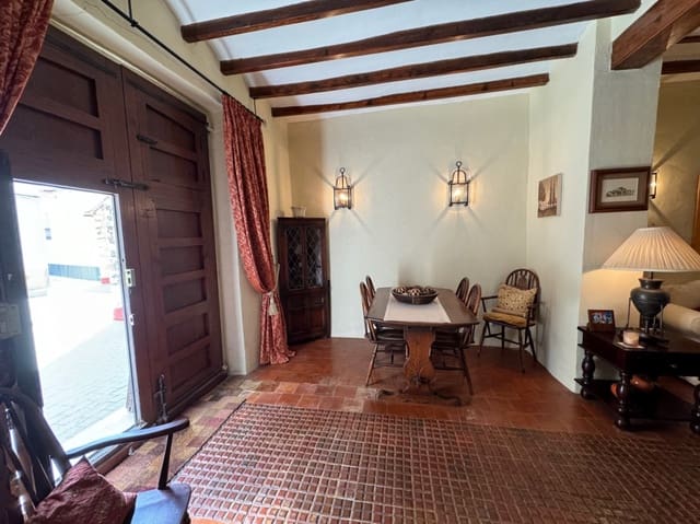 4 bedroom Townhouse for sale in Tormos - € 227,000 (Ref: 9460766)