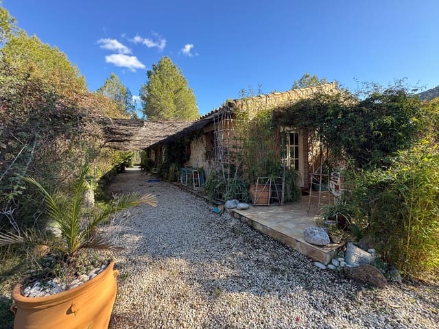 4 soveværelse Finca/Landehus til salg i Castell de Castells med swimmingpool - € 485.000 (Ref: 9511892)