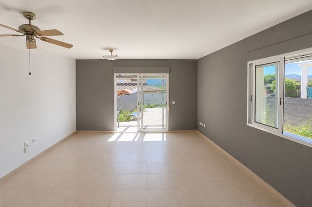 Casa de 2 habitaciones en Beniarbeig en venta con piscina - 225.000 € (Ref: 9516588)