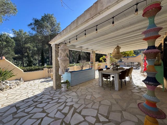 5 bedroom Villa for sale in Castell de Castells with pool - € 570,000 (Ref: 9539469)