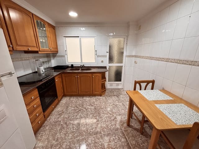 2 soverom Leilighet til leie i Ondara - € 800 (Ref: 9580115)