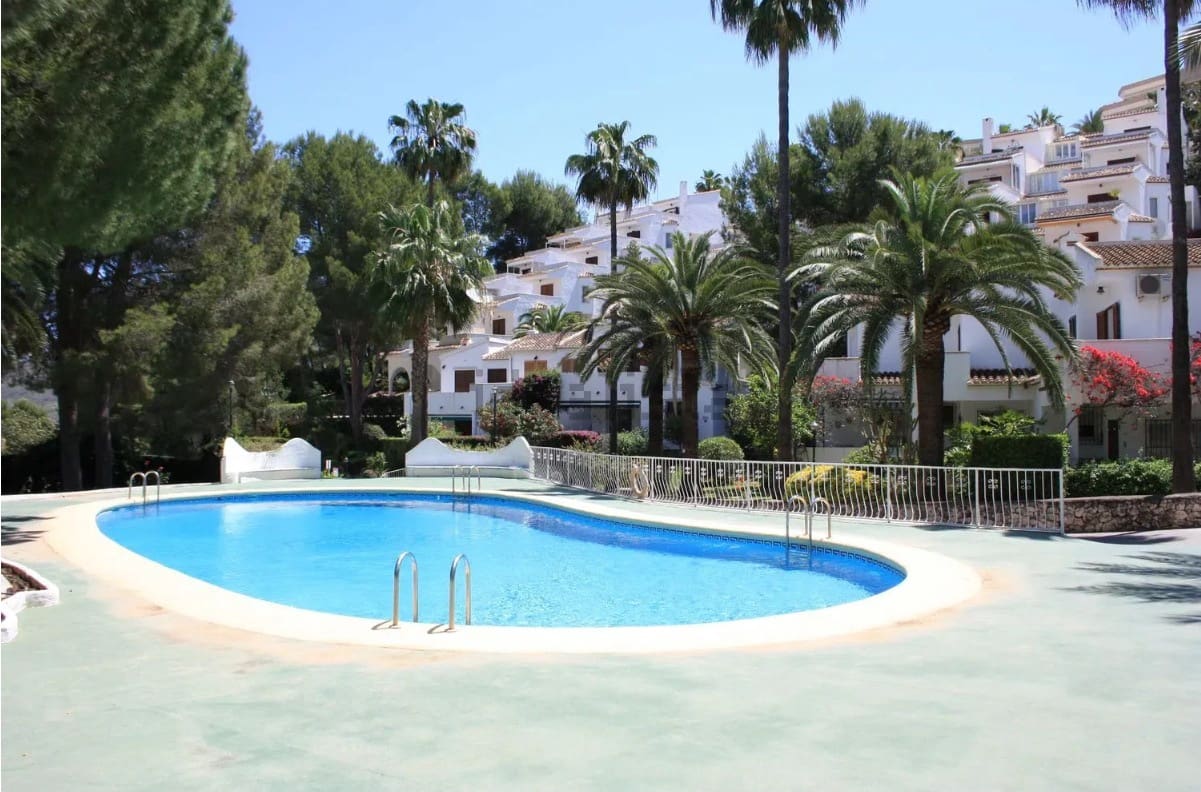 Apartamento de 2 habitaciones en La Sella en venta con piscina - 187.500 € (Ref: 9642835)