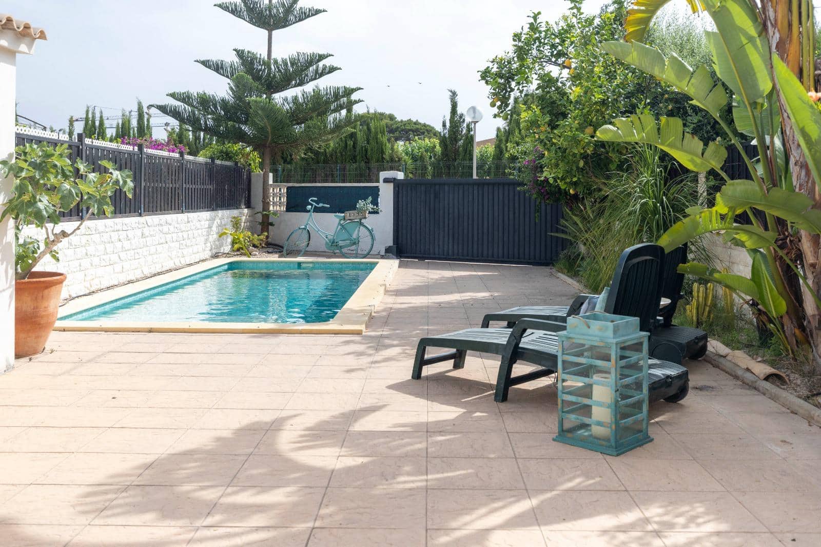 4 soveværelse Byhus til salg i Oliva med swimmingpool - € 450.000 (Ref: 9656830)