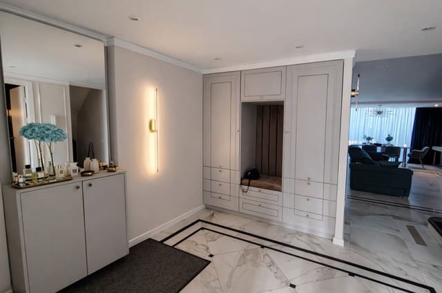 5 makuuhuone Huvila myytävänä paikassa Alicante kaupunki mukana uima-altaan - 1 049 000 € (Ref: 9713564)