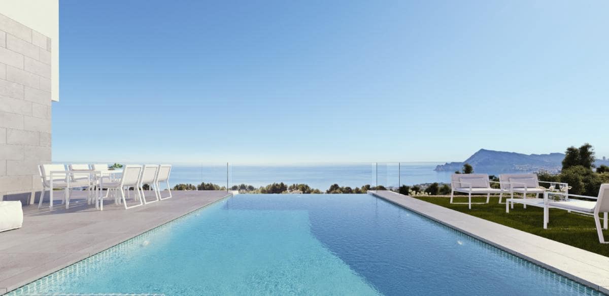 4 bedroom Villa for sale in Altea with pool - € 2,135,000 (Ref: 9713910)