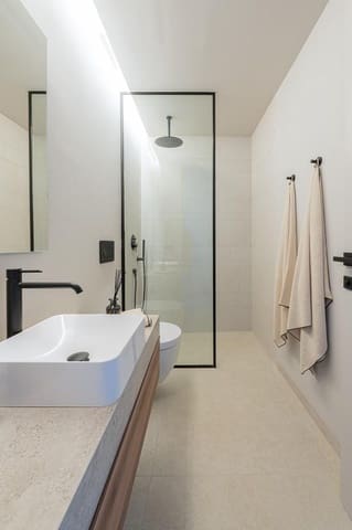 2 soveværelse Lejlighed til salg i Santa Cruz de Tenerife med swimmingpool - € 992.500 (Ref: 9713972)