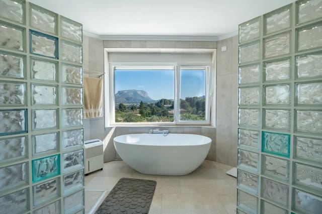 4 slaapkamer Villa te koop in La Sella met zwembad - € 1.495.000 (Ref: 9753684)