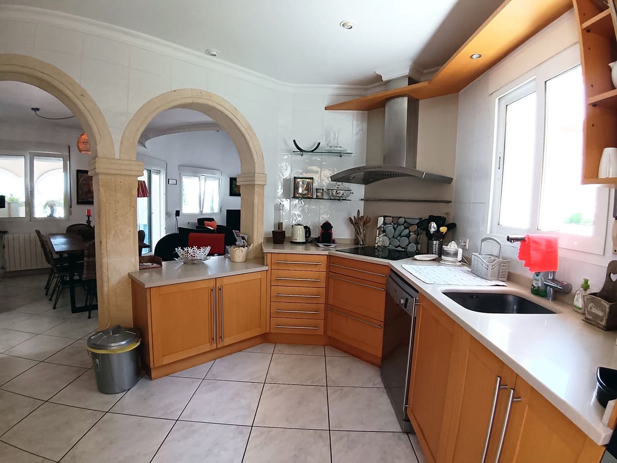 5 soverom Villa til salgs i La Sella med svømmebasseng - € 890 000 (Ref: 9761526)