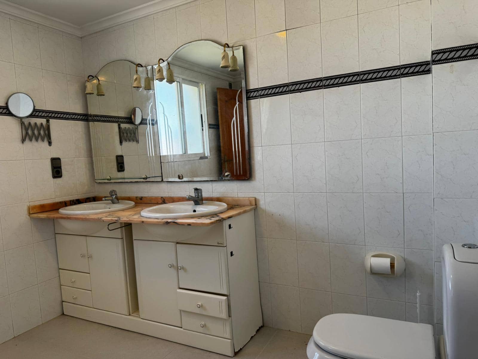 3 bedroom Townhouse for sale in Els Poblets - € 389,000 (Ref: 9810426)