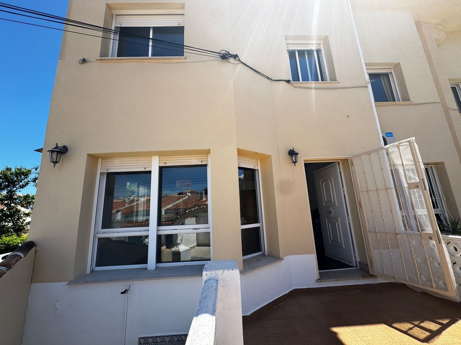 3 bedroom Townhouse for sale in Els Poblets - € 389,000 (Ref: 9810426)