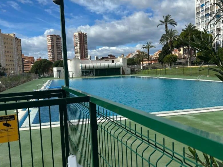 1 chambre Appartement à vendre à Benidorm avec piscine - 85 000 € (Ref: 9810856)
