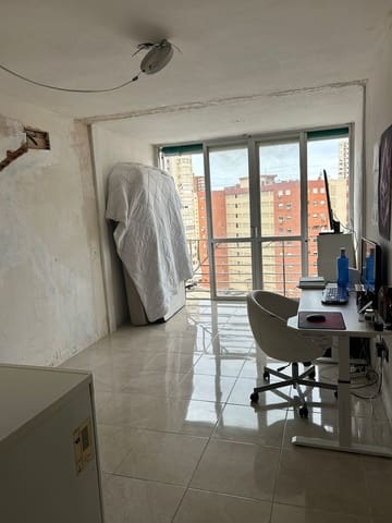 1 quarto Apartamento para venda em Benidorm com piscina - 85 000 € (Ref: 9810856)