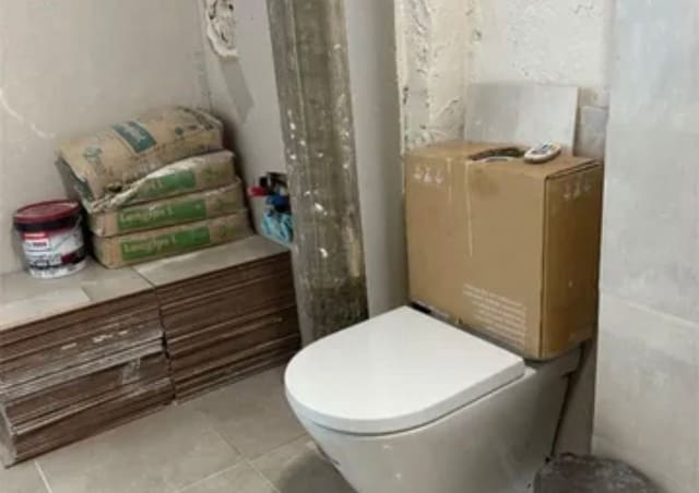 1 quarto Apartamento para venda em Benidorm com piscina - 85 000 € (Ref: 9810856)