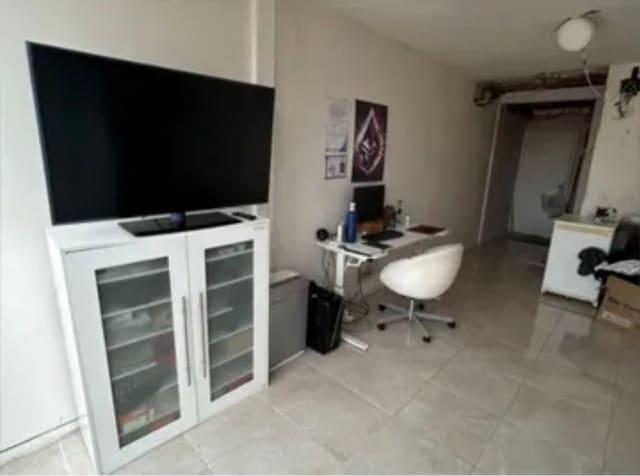 1 quarto Apartamento para venda em Benidorm com piscina - 85 000 € (Ref: 9810856)
