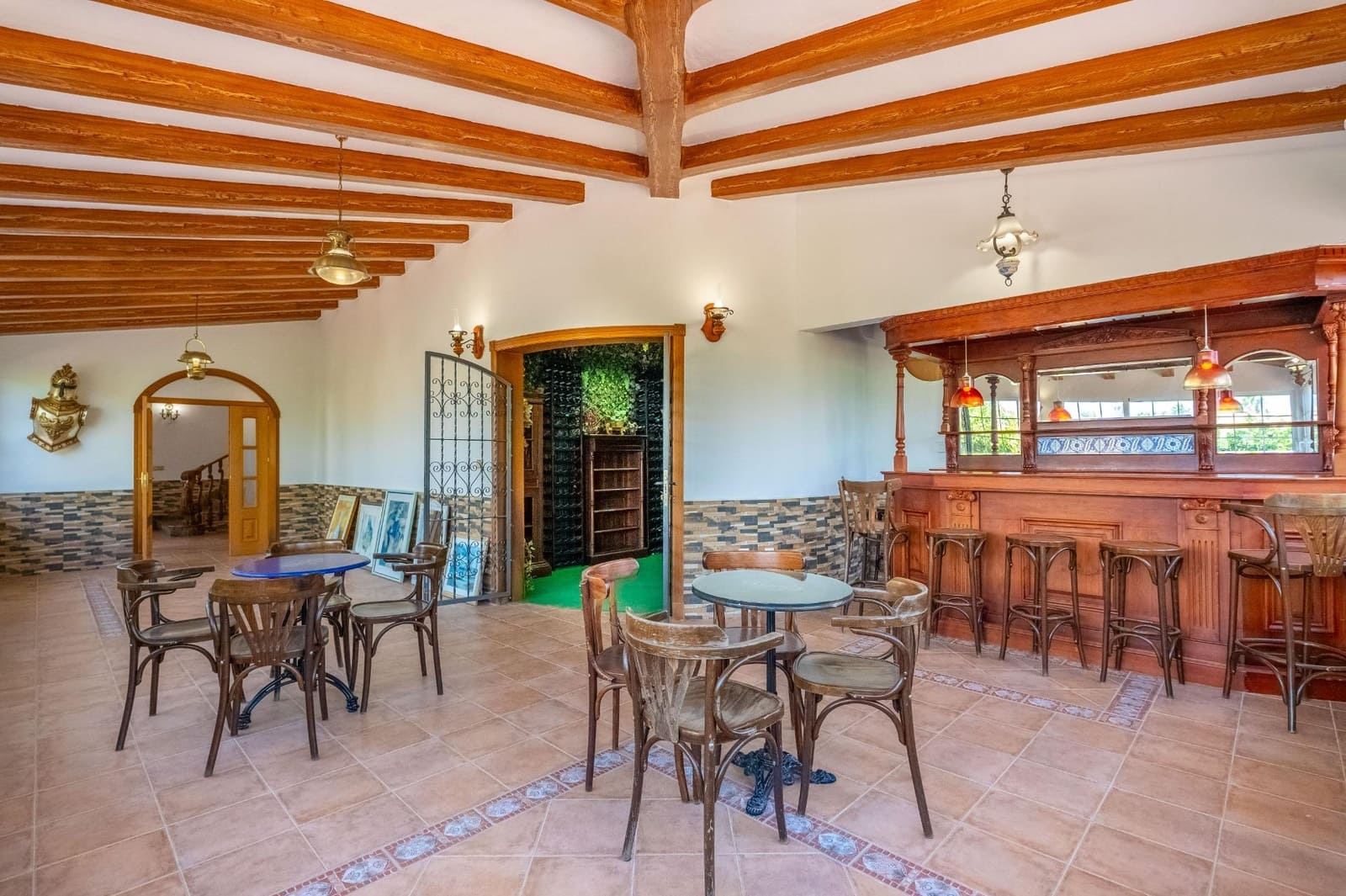 6 soverom Villa til salgs i Torrevieja med svømmebasseng - € 645 000 (Ref: 9819253)