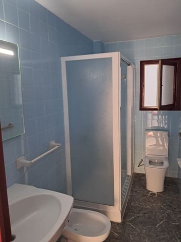 4 quarto Apartamento para arrendar em Oliva - 700 € (Ref: 9969118)