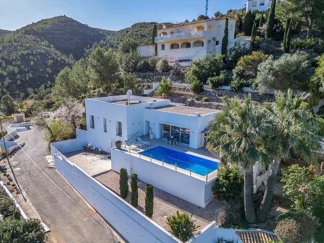 3 soverom Villa til salgs i Orba med svømmebasseng - € 625 000 (Ref: 9994689)