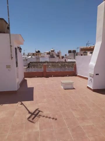 Casa de 3 habitaciones en Centro, Nerja en venta - 455.000 € (Ref: 10000612)