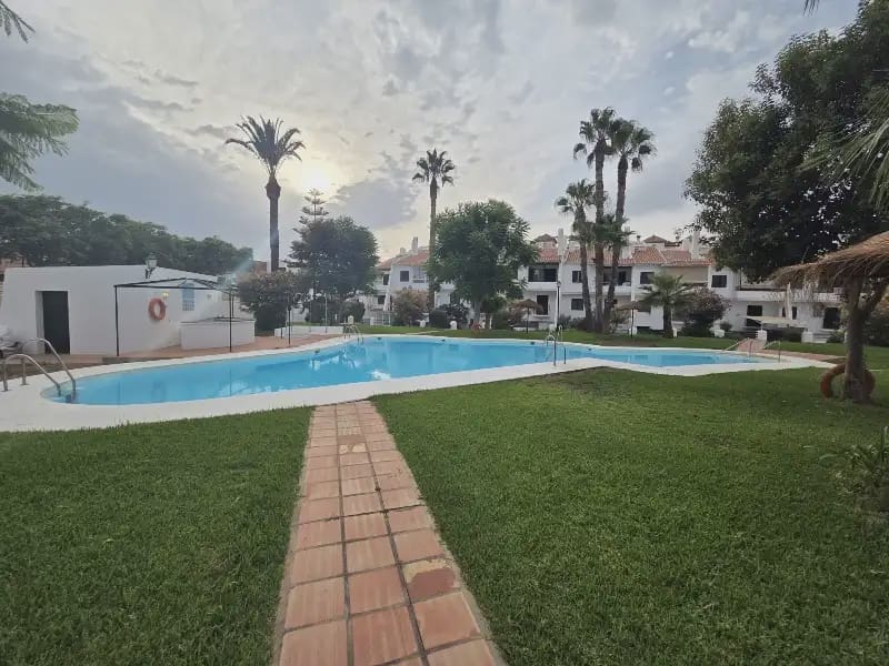 3 makuuhuone Rivitalo myytävänä paikassa Velez-Malaga mukana uima-altaan 
autotalli - 537 000 € (Ref: 10024549)