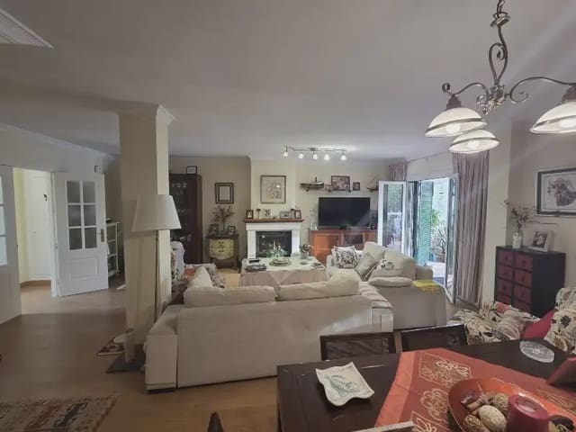 3 makuuhuone Rivitalo myytävänä paikassa Torre del Mar, Vélez-Málaga mukana uima-altaan 
autotalli - 537 000 € (Ref: 10024549)