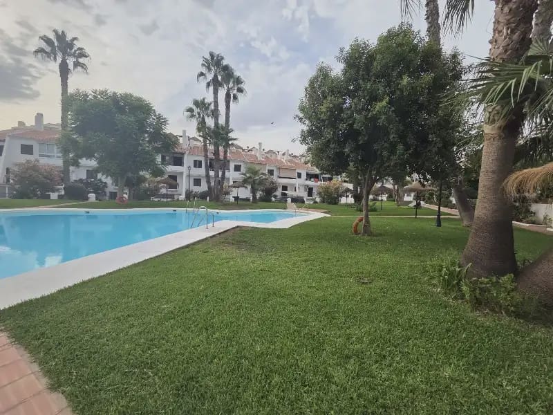 3 makuuhuone Rivitalo myytävänä paikassa Velez-Malaga mukana uima-altaan 
autotalli - 537 000 € (Ref: 10024549)