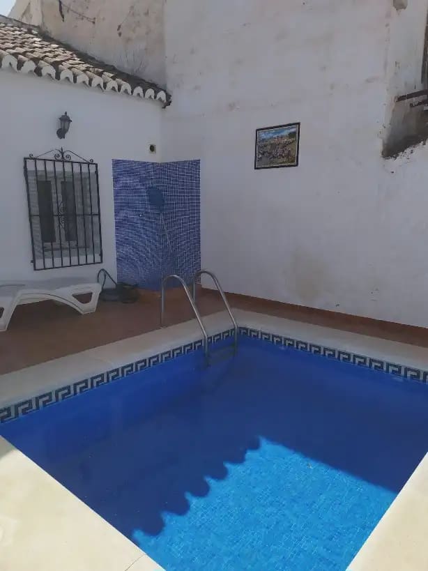 2 bedroom Townhouse for sale in Nerja with pool - € 299,999 (Ref: 10034365)