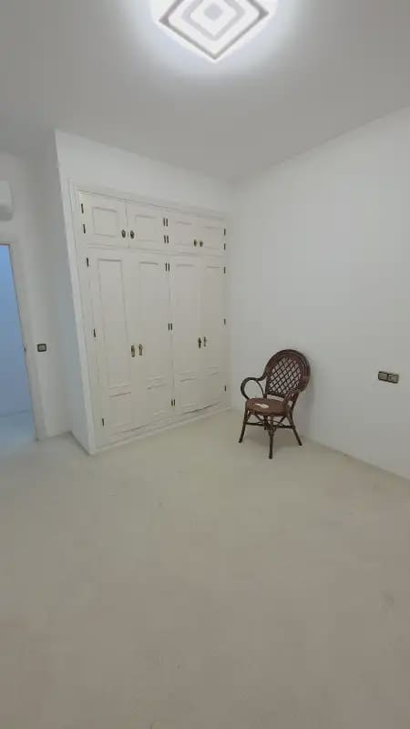 3 makuuhuone Omakotitalo vuokrattavana paikassa Nerja mukana uima-altaan 
autotalli - 1 500 € (Ref: 10045815)