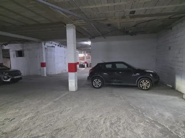 3 makuuhuone Omakotitalo vuokrattavana paikassa Burriana, Nerja mukana uima-altaan 
autotalli - 1 500 € (Ref: 10045815)