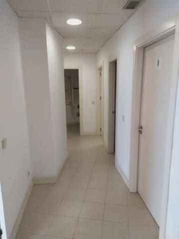 Commercieel te huur in Centro, Nerja - € 2.500 (Ref: 10046243)