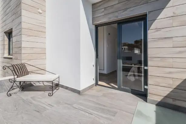 3 quarto Moradia para arrendar em Nerja com piscina garagem - 2 100 € (Ref: 10046244)