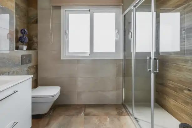 3 quarto Moradia para arrendar em Nerja com piscina garagem - 2 100 € (Ref: 10046244)