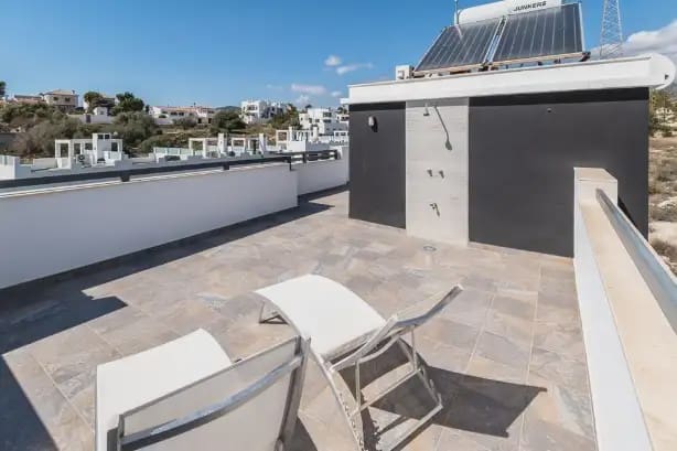 3 quarto Moradia para arrendar em Nerja com piscina garagem - 2 100 € (Ref: 10046244)