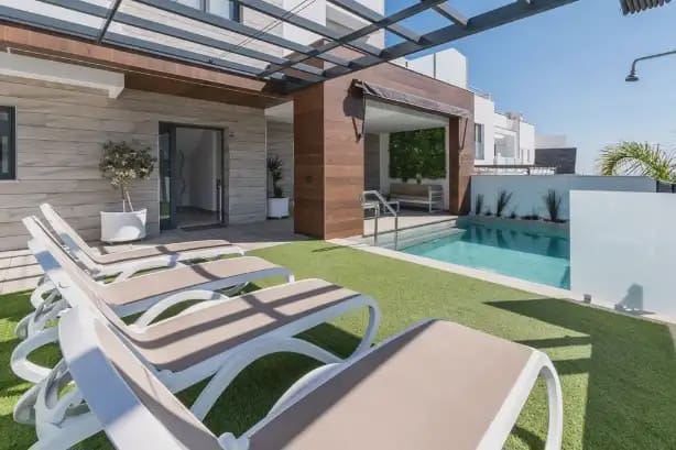 3 sovrum Villa att hyra i Avda Pescia - Ctra de Frigiliana, Nerja med pool garage - 2 100 € (Ref: 10046244)