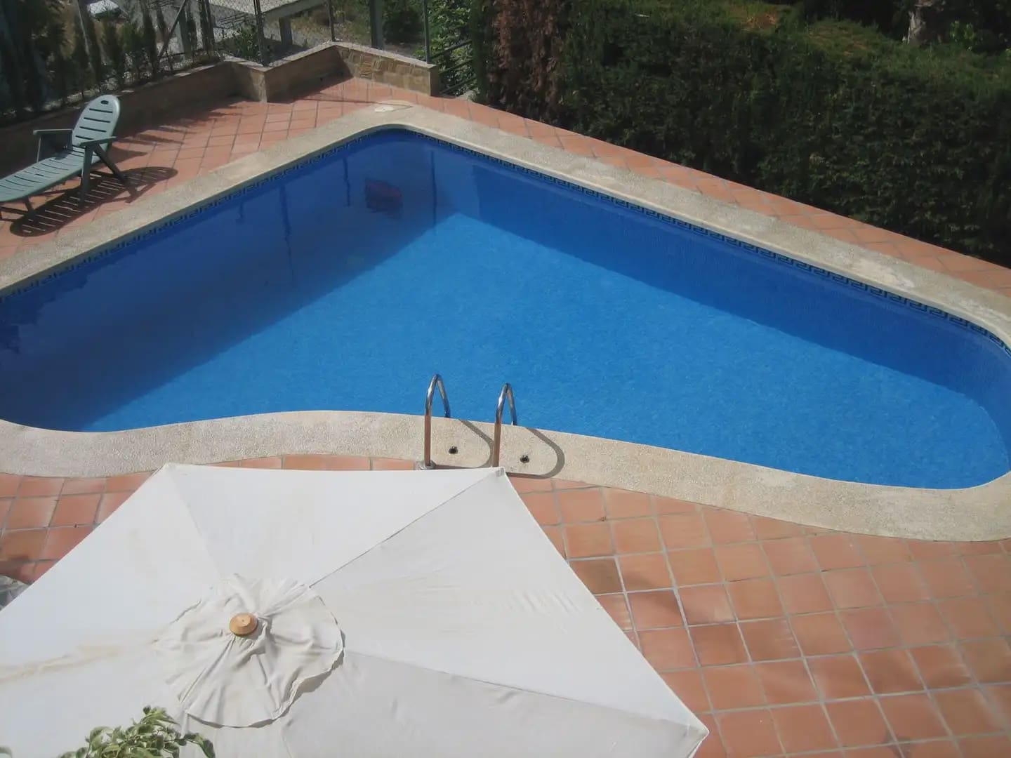 3 quarto Moradia para arrendar em Nerja com piscina garagem - 2 500 € (Ref: 10048126)