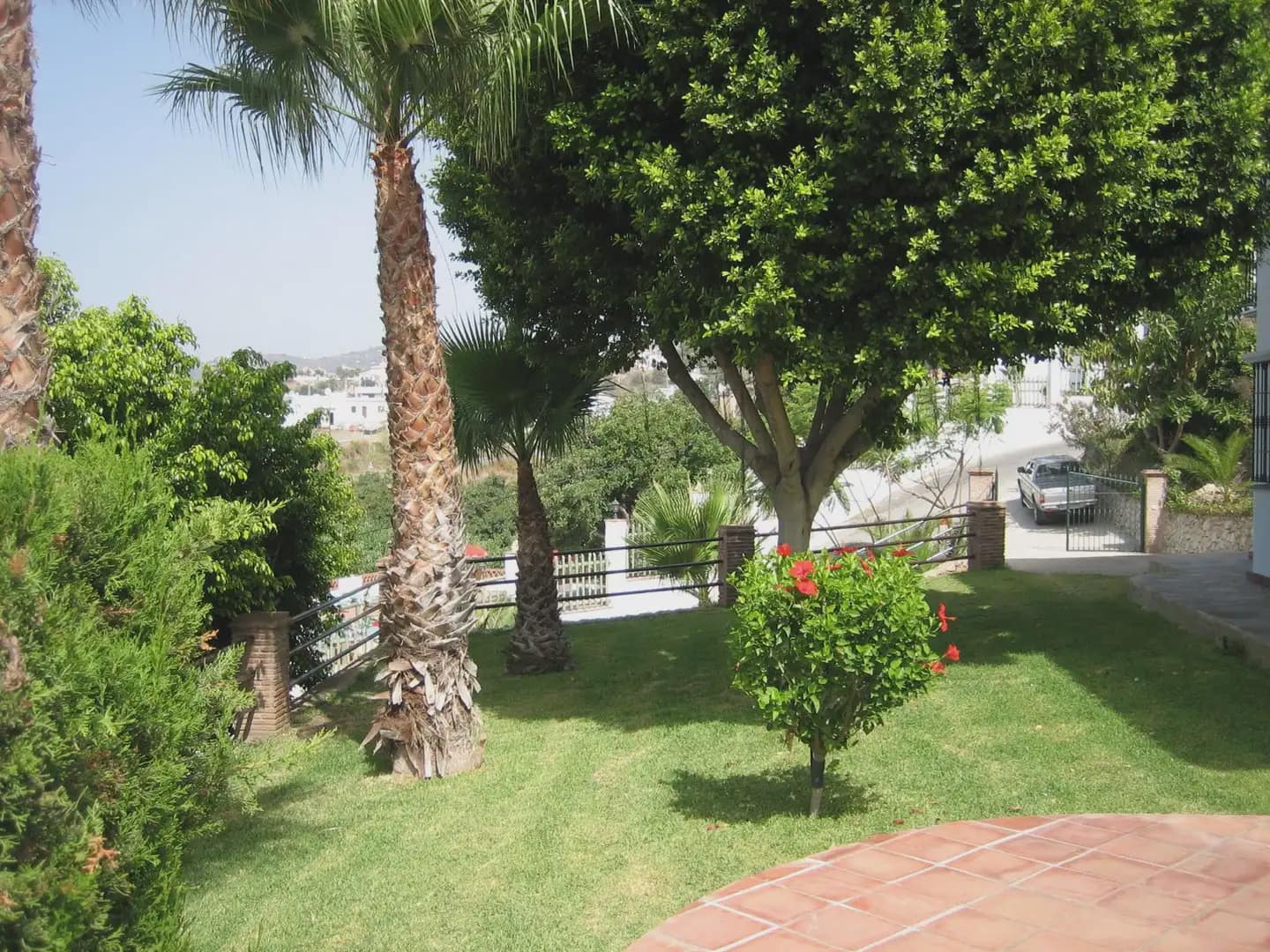 3 quarto Moradia para arrendar em Nerja com piscina garagem - 2 500 € (Ref: 10048126)
